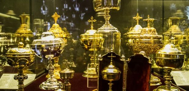 Técnicas artísticas: ourivesaria e prataria